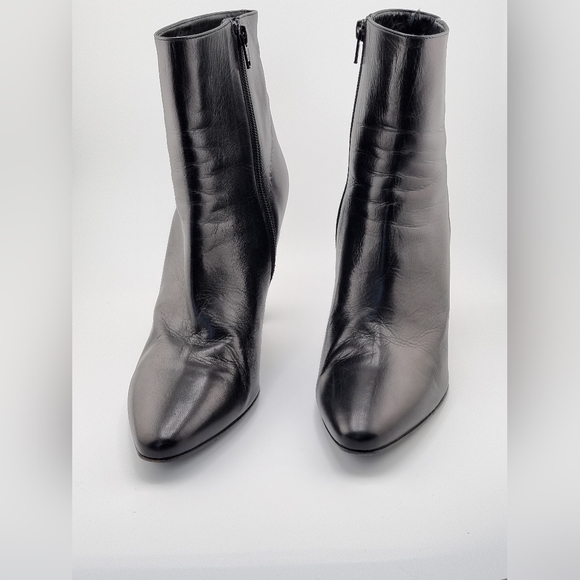 Saint Laurent Shoes - SAINT LAURENT Ankle Boot size 39.5